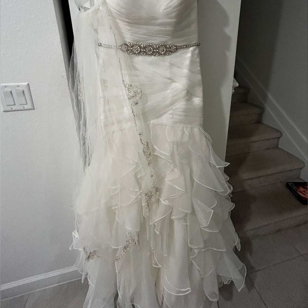 David’s Bridal NEW
Wedding dress -includes everything in picture (veil, crown) - Picture 11 of 15